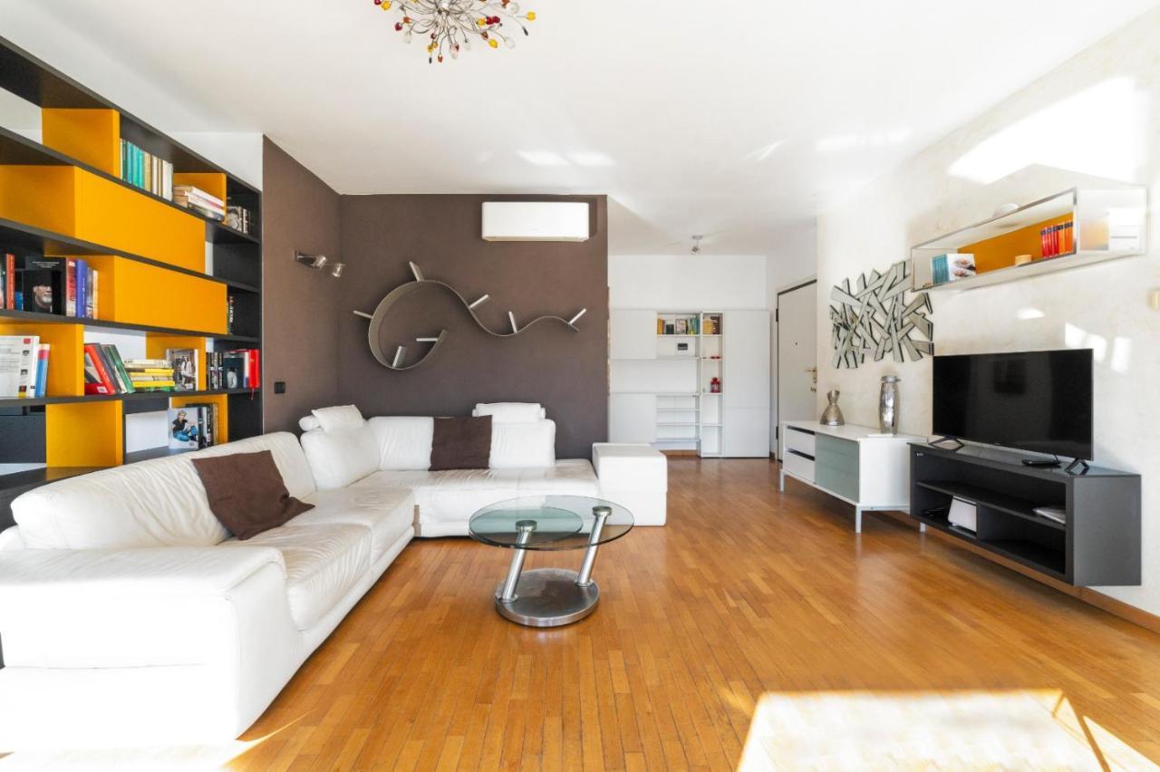 Milano Rogoredo Apartment With Garage المظهر الخارجي الصورة