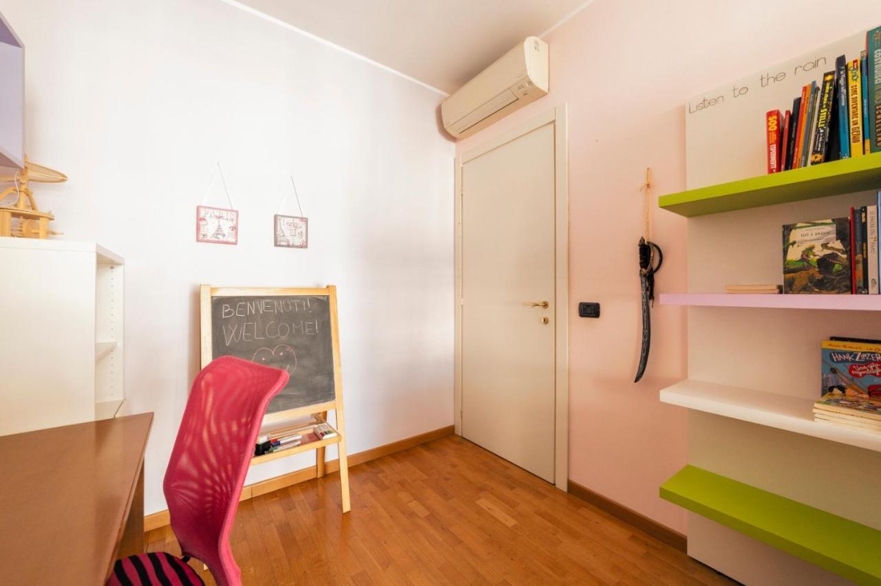 Milano Rogoredo Apartment With Garage المظهر الخارجي الصورة