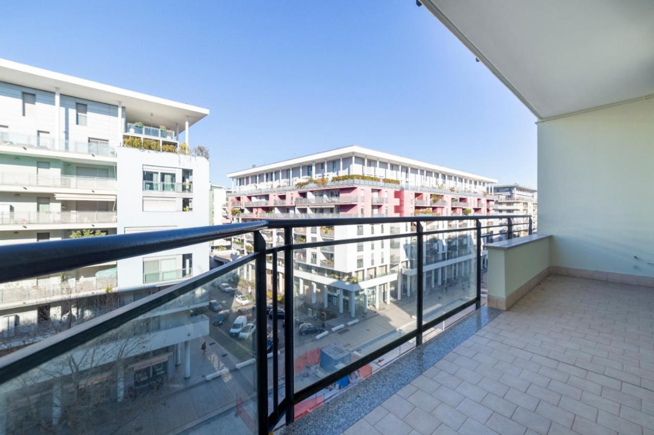 Milano Rogoredo Apartment With Garage المظهر الخارجي الصورة